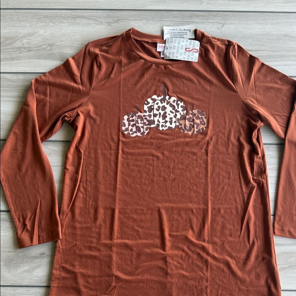 LuLaRoe Brown Pumpkin Long Sleeve Tee Small Brown NWT IN PACKAGE